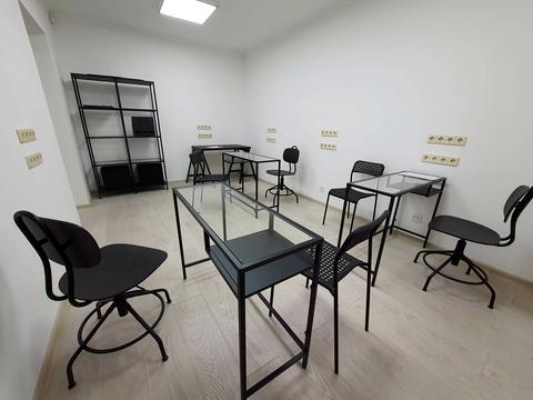 комерційна за адресою Левандовська вул. (Аніщенка), 14