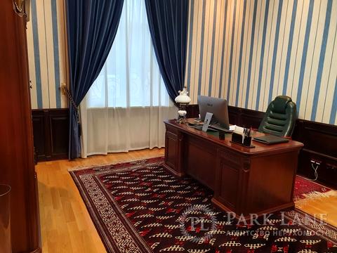 дом по адресу Зверинецкая ул.