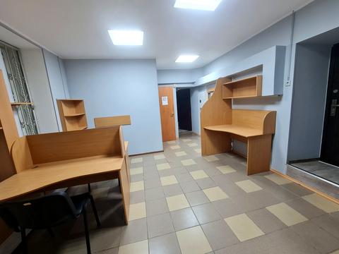 комерційна за адресою Панаса Мирного вул., 9-Б