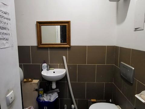 комерційна за адресою Пирогова вул., 2