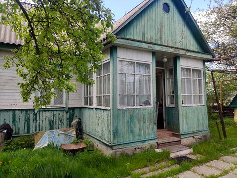 будинок за адресою Космонавтів, 12