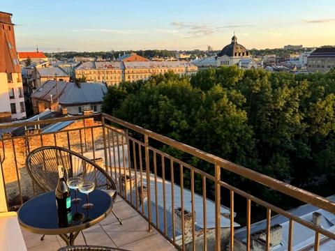 квартира за адресою Богдана Хмельницького вул., 27а