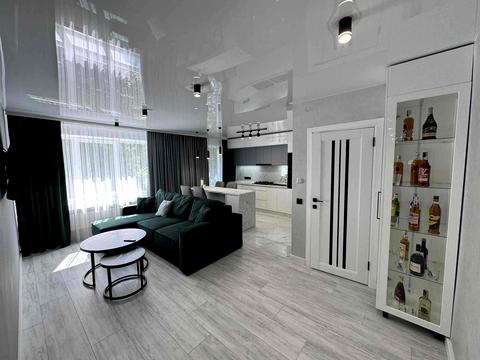 квартира за адресою Академіка Андрія Сахарова вул., 27