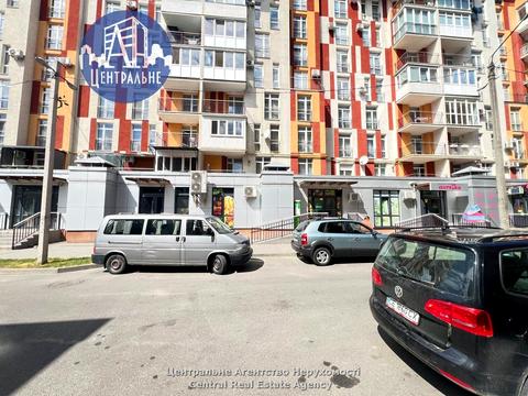 комерційна за адресою Ентузіастів вул., 11