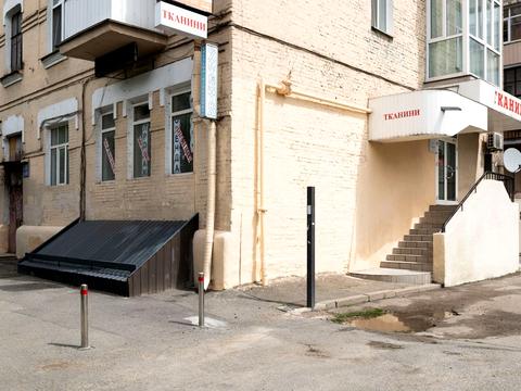 комерційна за адресою Антоновича вул. (Горького), 59