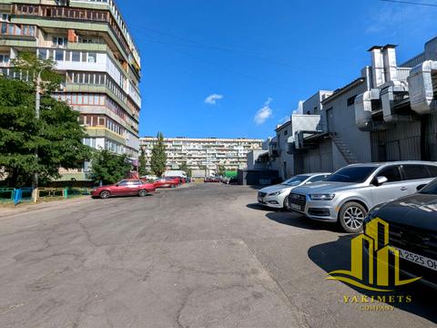 комерційна за адресою Олександра Архипенка вул. (Мате Залки), 6