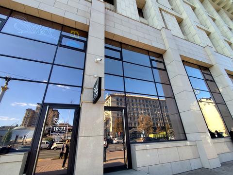 коммерческая по адресу майдан Незалежності пл., 18/2