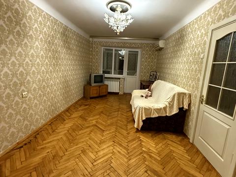 квартира по адресу Строителей ул., 8