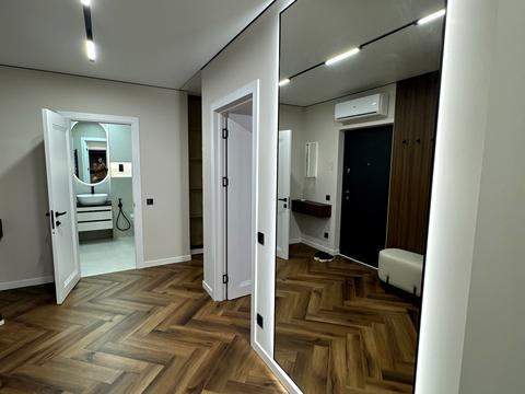 квартира по адресу Крайковского ул., 1