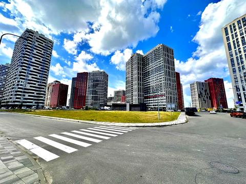 паркоместо по адресу Олександра Олеся ул., 25