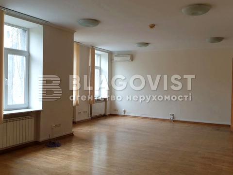 комерційна за адресою Інститутська вул., 24/7