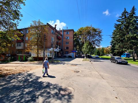 коммерческая по адресу Науки просп. (Гагарина)