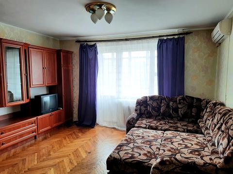 квартира за адресою Романа Шухевича просп. (Генерала Ватутіна), 26