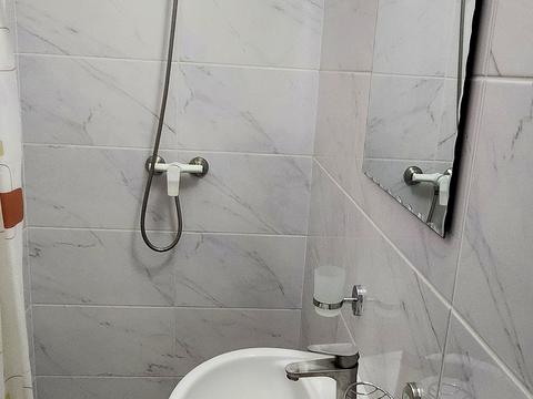 квартира за адресою Гната Хоткевича вул. (Червоногвардійська), 8