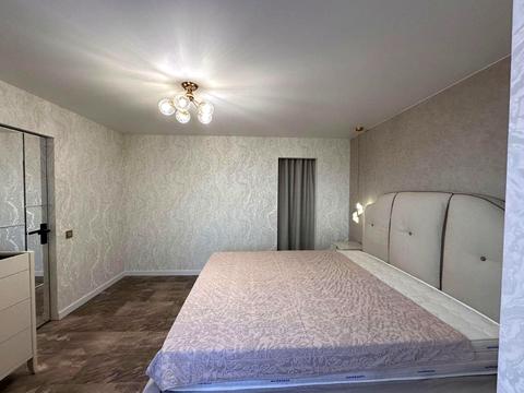 квартира за адресою Анни Ахматової вул., 46