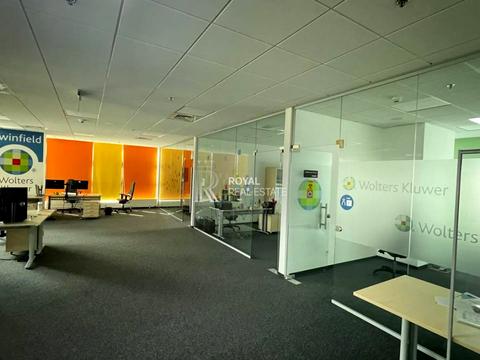 комерційна за адресою Степана Бандери просп. (Московський), 28-А