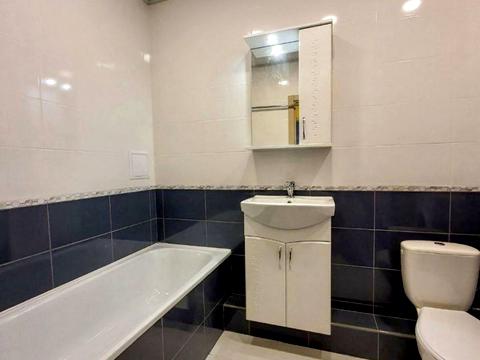 квартира за адресою Перлинна вул., 49