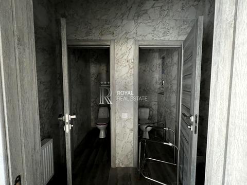 комерційна за адресою Івана Франка вул., 2б