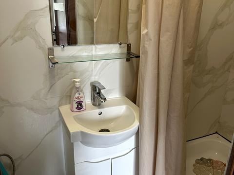 квартира за адресою Старонаводницька вул., 8