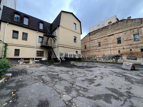 комерційна за адресою Івана Франка вул., 26