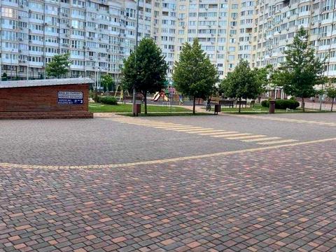 квартира за адресою Лазурна вул., 5
