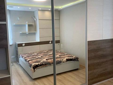 квартира за адресою Олександра Мишуги вул., 8