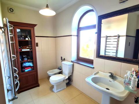 коммерческая по адресу Стрыйская ул., 250