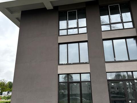 комерційна за адресою Івана Сокура пров., 1