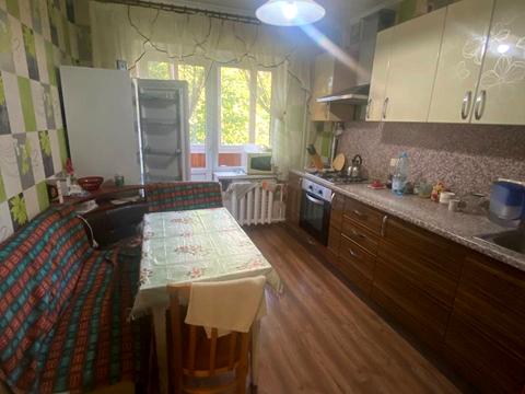 квартира за адресою Родини Глаголєвих вул. (Академіка Грекова), 15-А