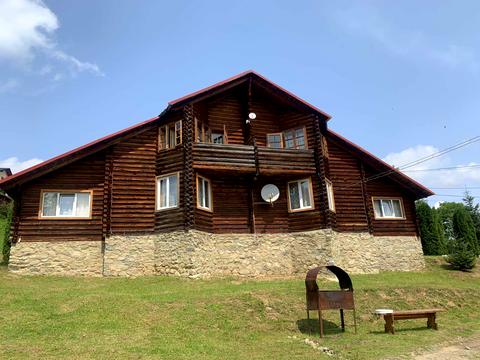 комерційна за адресою Героїв Майдану, 1