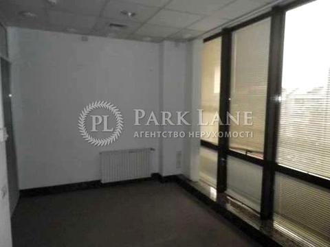 комерційна за адресою Володимирська вул., 77-А