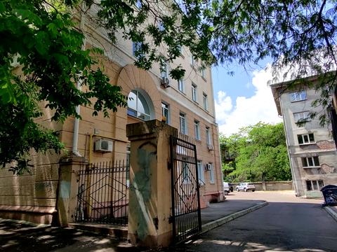 комерційна за адресою Мечникова, 32