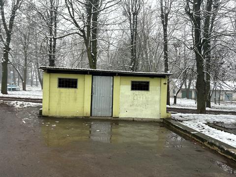комерційна за адресою Украінська, 8