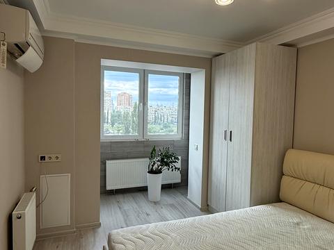 квартира по адресу Амвросия Бучмы бульв., 4