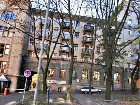 комерційна за адресою Прорізна вул., 3