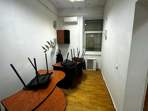 комерційна за адресою Івана Франка вул., 27