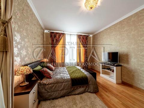 будинок за адресою Світанкова вул., 38