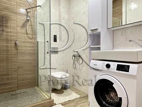 квартира за адресою Героїв Небесної Сотні просп., 16/10