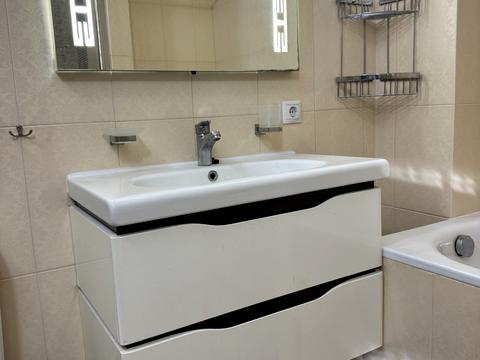 квартира за адресою Академіка Глушкова просп., 9-В