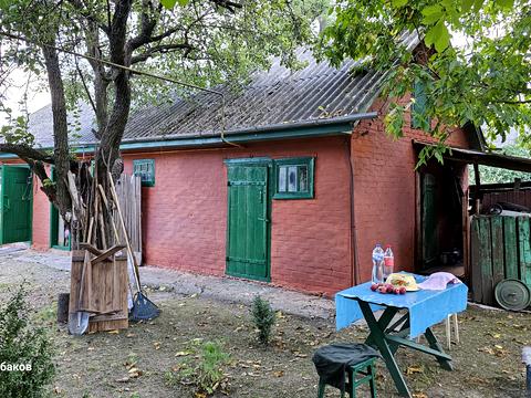 будинок за адресою с. Плужники, Гордієнка