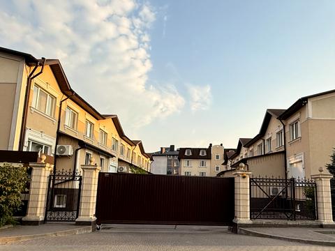 квартира за адресою Садова вул., 1Б