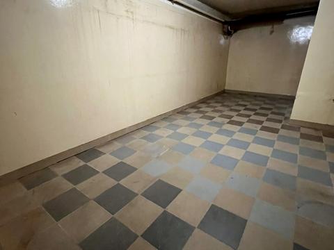 комерційна за адресою Свободи вул., 19
