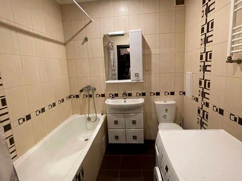 квартира за адресою Братів Міхновських вул. (Московська), 32б