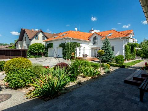 дом по адресу Центральна