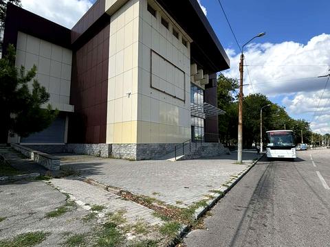 коммерческая по адресу Богдана Хмельницкого просп. (Героїв Сталінграда), 24м