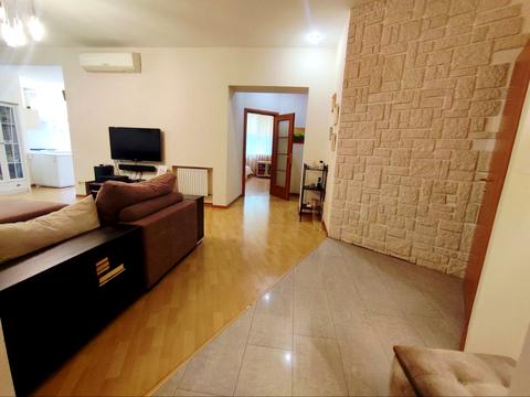 квартира по адресу Французский бульв., 35