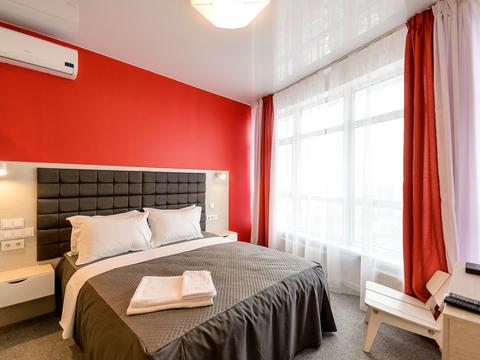 квартира по адресу Кловский спуск, 7a