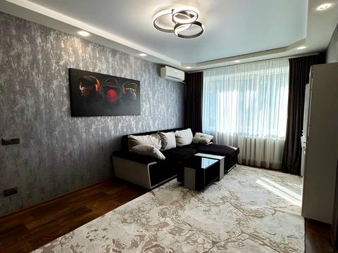 квартира по адресу Любарского ул., 84-А