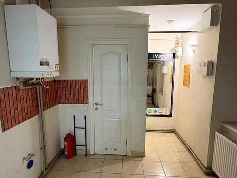 комерційна за адресою Володимира Шухевича вул., 7