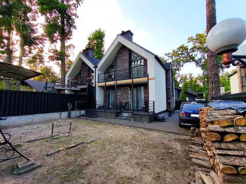 будинок за адресою Євгена Коновальця вул., 38